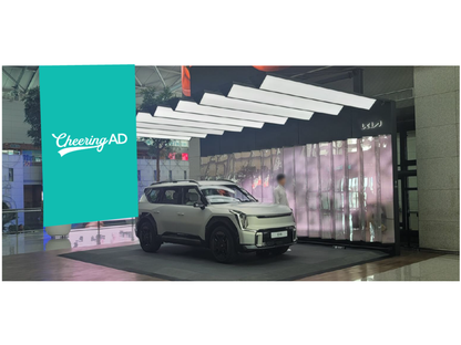 仁川国际机场1号航站楼出发层（3楼）中央电梯前广场